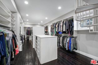 Single Family Residence, 17230 Silver ln, Encino, CA 91316 - 18