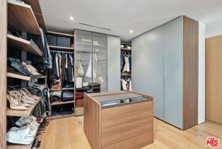 Single Family Residence, 16015 Valley Wood rd, Sherman Oaks, CA 91403 - 20