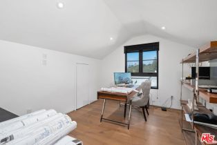 Single Family Residence, 16015 Valley Wood rd, Sherman Oaks, CA 91403 - 29