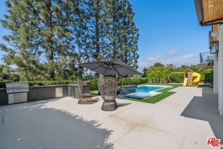 Single Family Residence, 16015 Valley Wood rd, Sherman Oaks, CA 91403 - 36