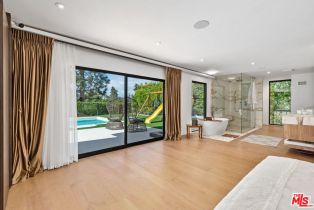 Single Family Residence, 16015 Valley Wood rd, Sherman Oaks, CA 91403 - 17