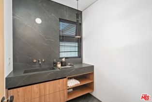 Single Family Residence, 16015 Valley Wood rd, Sherman Oaks, CA 91403 - 24