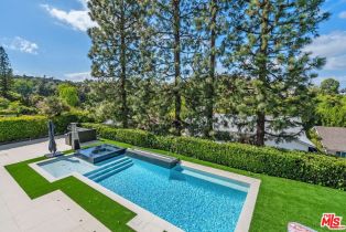 Single Family Residence, 16015 Valley Wood rd, Sherman Oaks, CA 91403 - 32