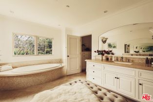 Single Family Residence, 223 24th st, Santa Monica, CA 90402 - 24