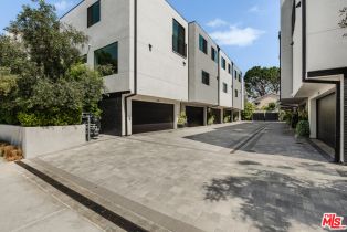 Single Family Residence, 11627 Colfax Meadow ln, Studio City, CA 91604 - 46