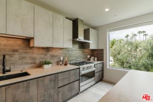 Single Family Residence, 11627 Colfax Meadow ln, Studio City, CA 91604 - 22