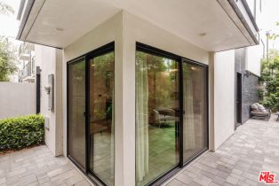 Single Family Residence, 11627 Colfax Meadow ln, Studio City, CA 91604 - 42