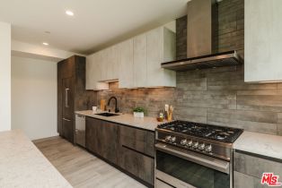 Single Family Residence, 11627 Colfax Meadow ln, Studio City, CA 91604 - 19