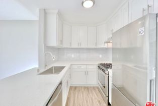 Residential Income, 1323 11th st, Santa Monica, CA 90401 - 9