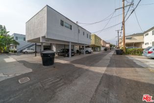 Residential Income, 1323 11th st, Santa Monica, CA 90401 - 4