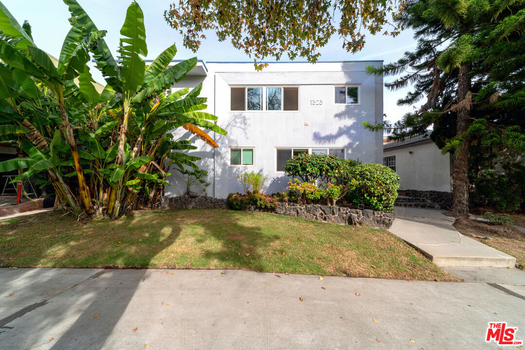 Residential Income, 1323 11th st, Santa Monica, CA 90401 - 1
