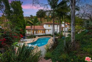 Single Family Residence, 3701 Longridge ave, Sherman Oaks, CA 91423 - 4