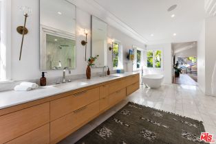 Single Family Residence, 3701 Longridge ave, Sherman Oaks, CA 91423 - 14