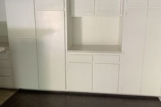 , 1820 Bentley ave, Westwood, CA 90025 - 4