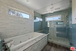 Single Family Residence, 1352 Palms blvd, Venice, CA 90291 - 12