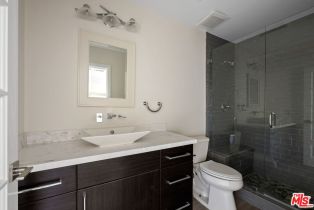 Single Family Residence, 1352 Palms blvd, Venice, CA 90291 - 16