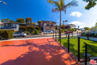 , 8351 Zitola ter, Playa Del Rey , CA 90293 - 4