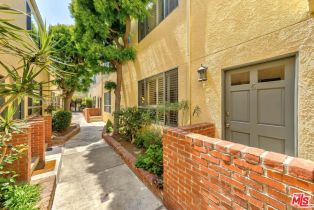 Condominium, 933 17th st, Santa Monica, CA 90403 - 3