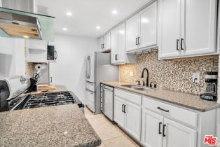 Condominium, 1414 Fairfax ave, West Hollywood , CA 90046 - 8