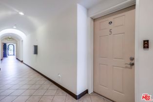 Condominium, 14806 Burbank blvd, Sherman Oaks, CA 91411 - 4