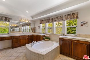 Single Family Residence, 2321 Sunny Point st, Thousand Oaks, CA 91362 - 13