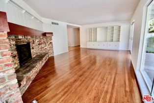 , 23431 Clarendon st, Woodland Hills, CA 91367 - 6