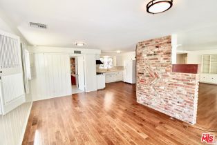 , 23431 Clarendon st, Woodland Hills, CA 91367 - 14