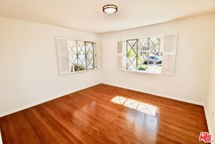 , 23431 Clarendon st, Woodland Hills, CA 91367 - 23