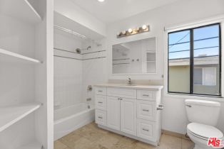 Residential Income, 22 28th pl, Venice, CA 90291 - 22