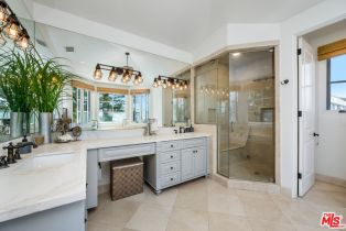 Single Family Residence, 1028 9th st, Manhattan Beach, CA 90266 - 44