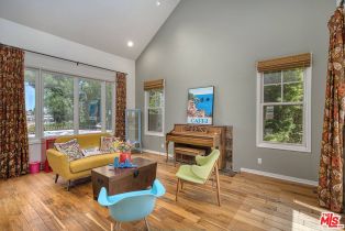 Single Family Residence, 3458 Malaga ct, Calabasas, CA 91302 - 4