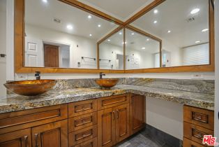 Condominium, 2031 Bentley ave, Westwood, CA 90025 - 8