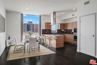 Single Family Residence, 3119 Via Dolce, Marina Del Rey, CA 90292 - 4