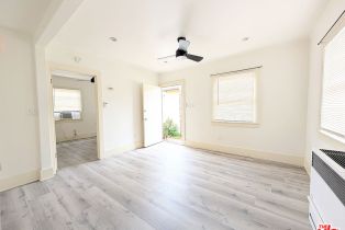 , 1857 7TH st, Santa Monica, CA 90401 - 3