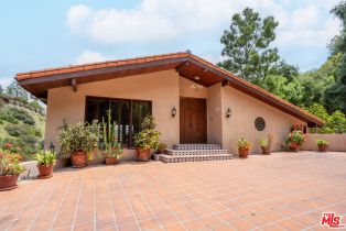 Single Family Residence, 10160 Cielo dr, Beverly Hills, CA 90210 - 18