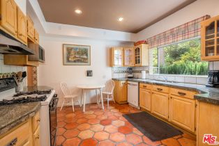 Single Family Residence, 10160 Cielo dr, Beverly Hills, CA 90210 - 22