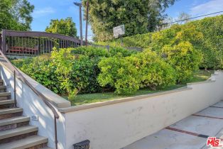 Single Family Residence, 10321 Rochester ave, Westwood, CA 90024 - 27