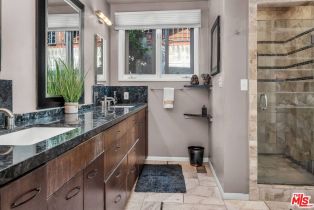 Single Family Residence, 10321 Rochester ave, Westwood, CA 90024 - 20