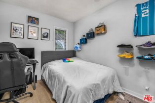 Single Family Residence, 10321 Rochester ave, Westwood, CA 90024 - 17