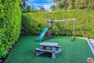 Single Family Residence, 10321 Rochester ave, Westwood, CA 90024 - 34