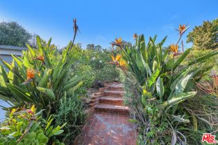Single Family Residence, 10321 Rochester ave, Westwood, CA 90024 - 37
