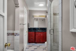 Single Family Residence, 10321 Rochester ave, Westwood, CA 90024 - 15