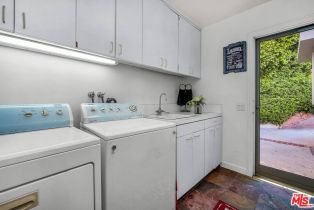 Single Family Residence, 10321 Rochester ave, Westwood, CA 90024 - 22