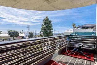 , 17351 Sunset blvd, Pacific Palisades, CA 90272 - 7