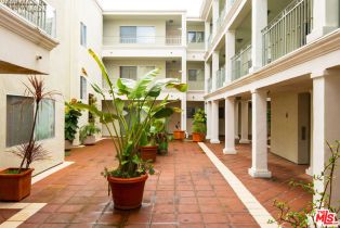 , 1440 23rd st, Santa Monica, CA 90404 - 3