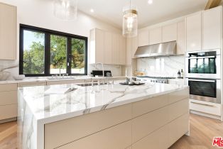 Single Family Residence, 9153 Janice pl, Beverly Hills, CA 90210 - 11