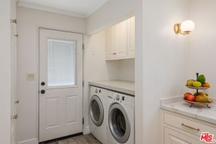 Single Family Residence, 521 Parish pl, Burbank, CA 91506 - 45