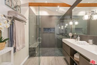 Single Family Residence, 521 Parish pl, Burbank, CA 91506 - 39