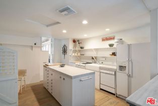 Single Family Residence, 2020 Coldwater Canyon dr, Beverly Hills, CA 90210 - 29