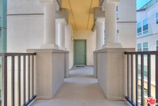 Condominium, 13020 Pacific promenade, Playa Vista, CA 90094 - 7